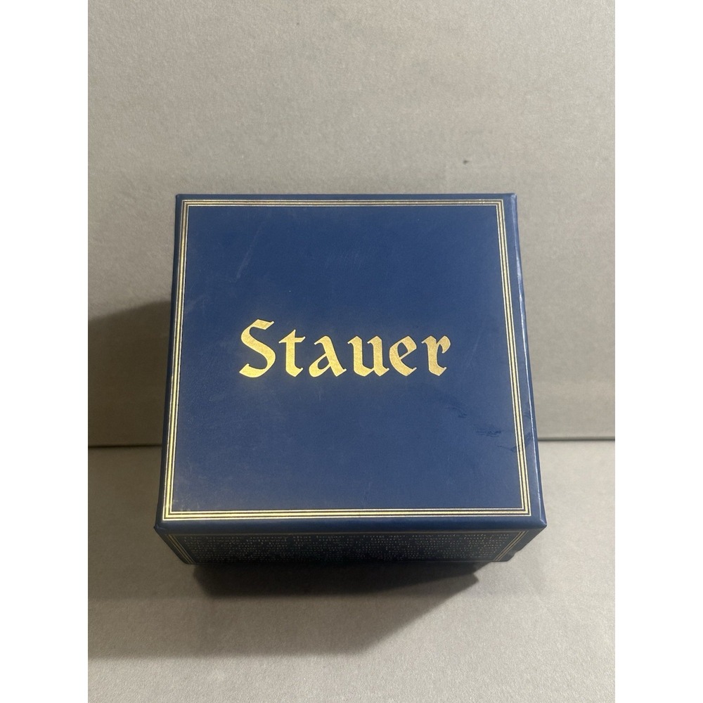 Staur Men's Watch New Open Box Needs Batteries)